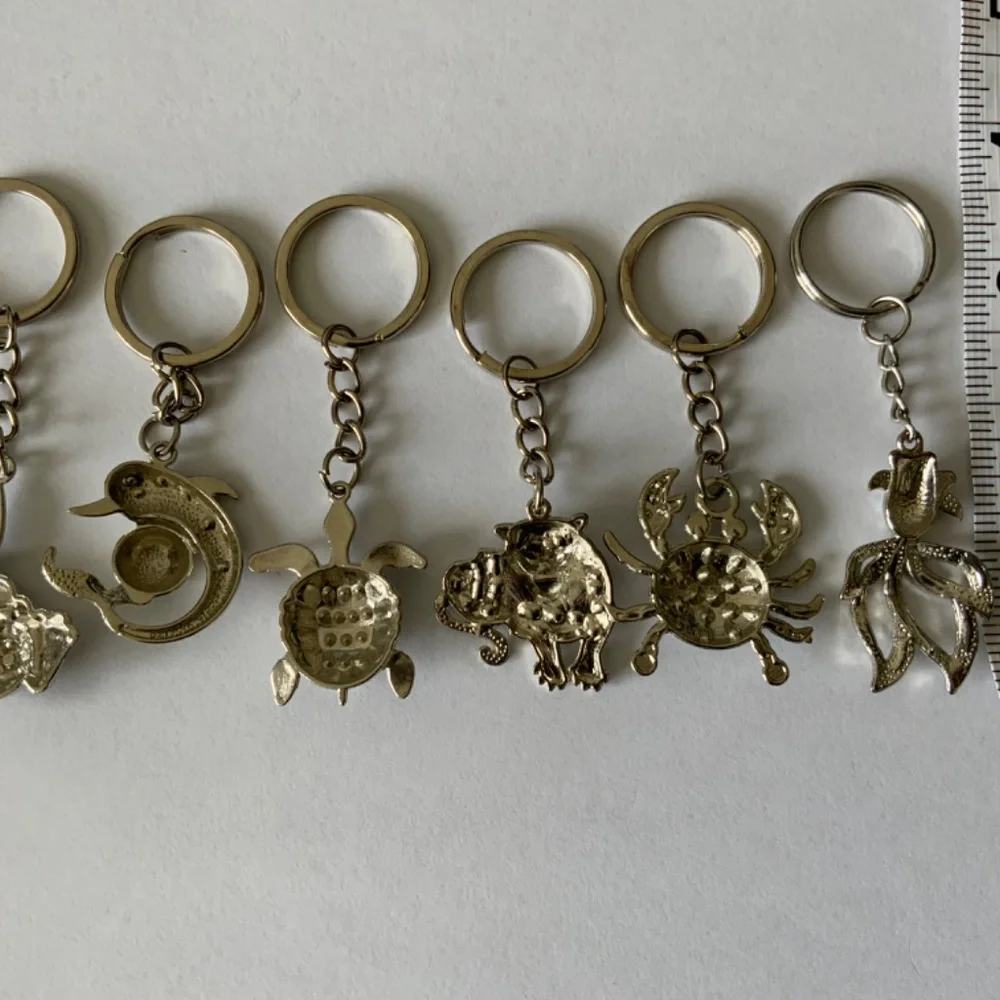 Set of 6 Silver Tone Metal Keychains Keyring